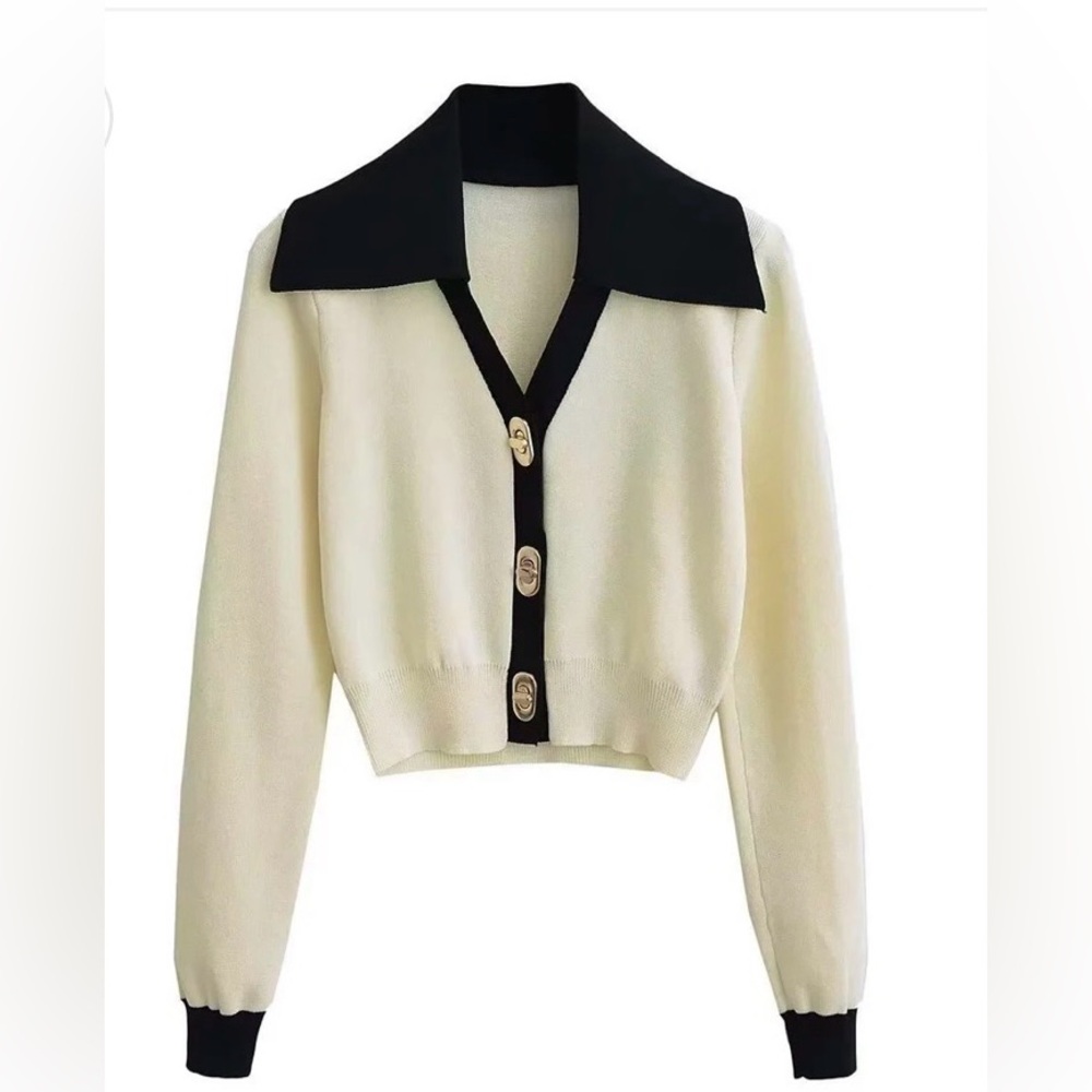 Commense Cream Cropped Sweater
